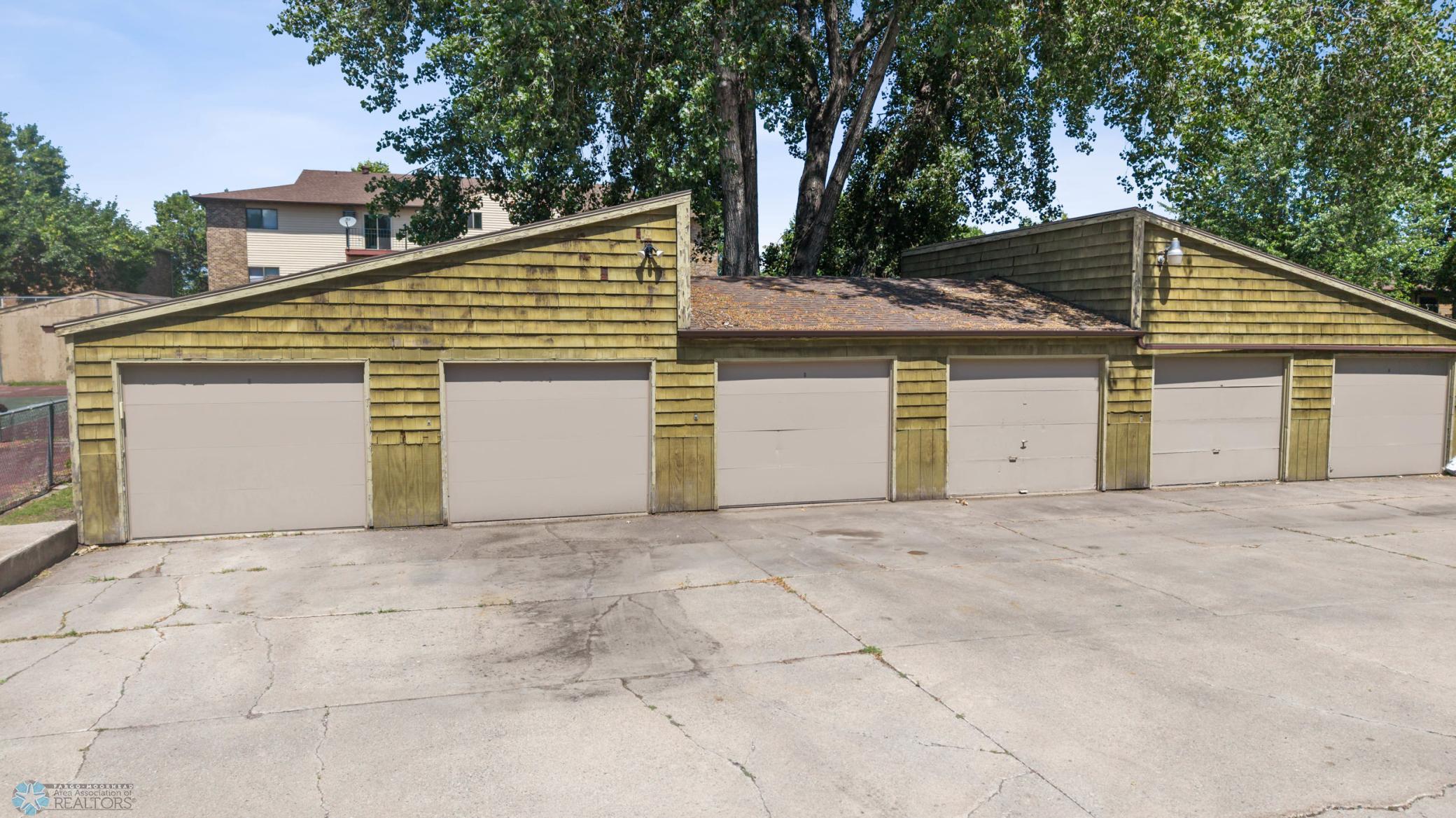 3237 17th Avenue South, Unit 101 Fargo, ND 58103 - Photo 39 of 44