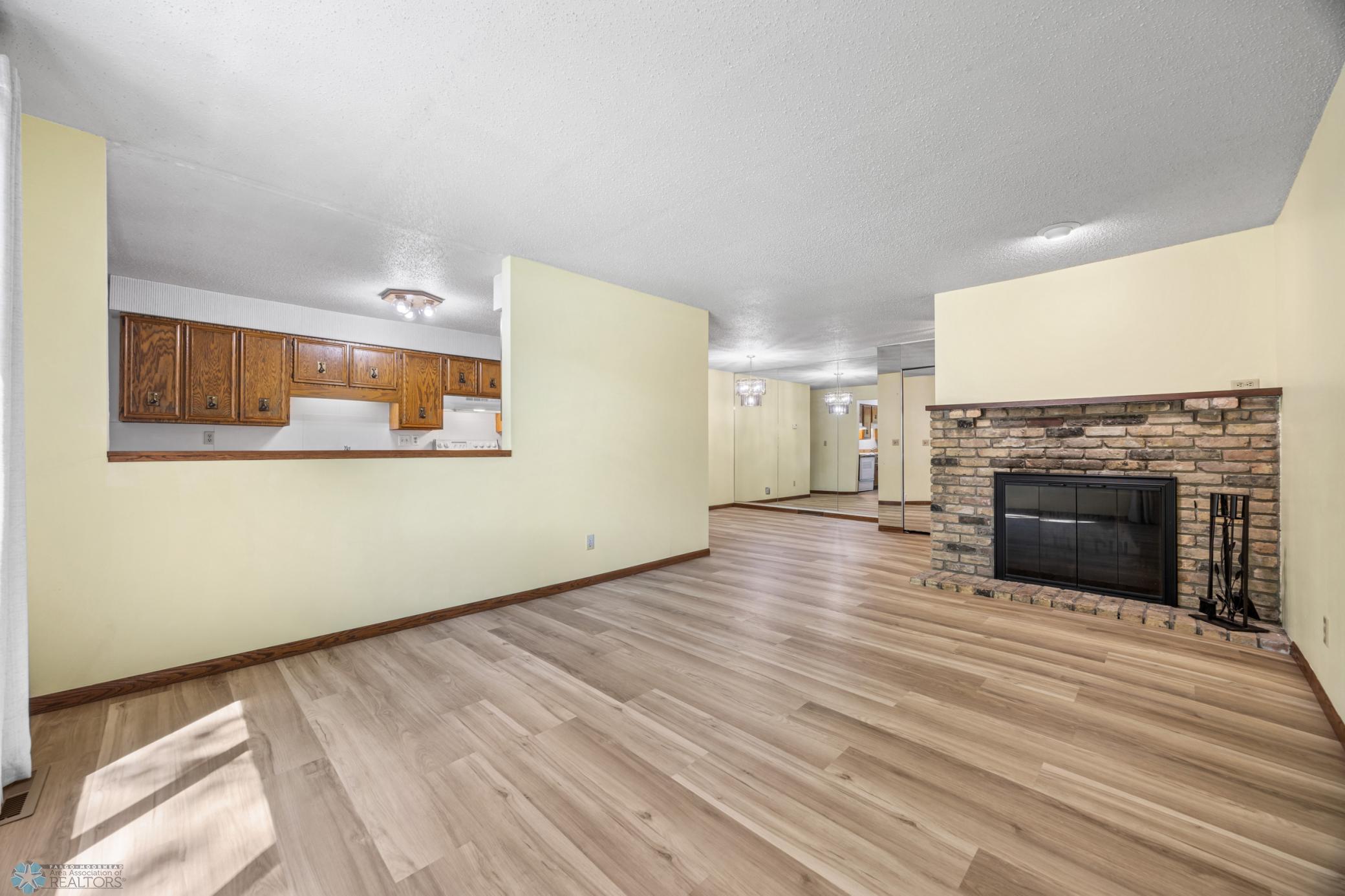 3237 17th Avenue South, Unit 101 Fargo, ND 58103 - Photo 7 of 44