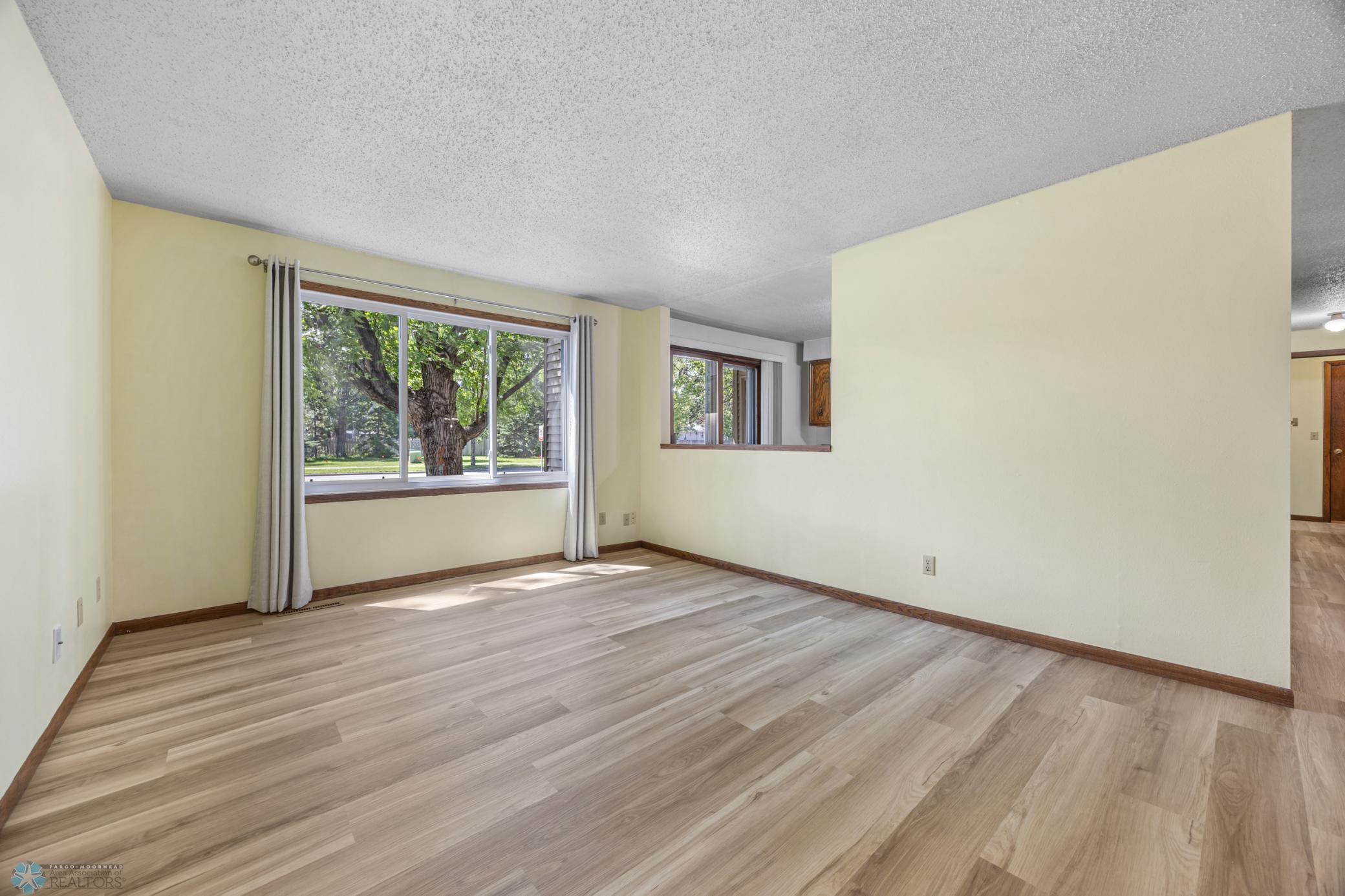3237 17th Avenue South, Unit 101 Fargo, ND 58103 - Photo 9 of 44
