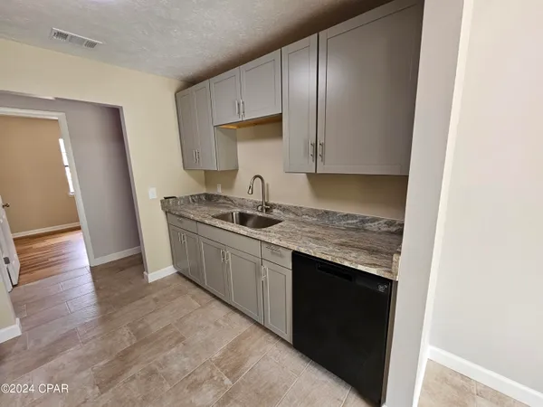 $2,500 | 3704 George Lane, Panama City, FL 32409