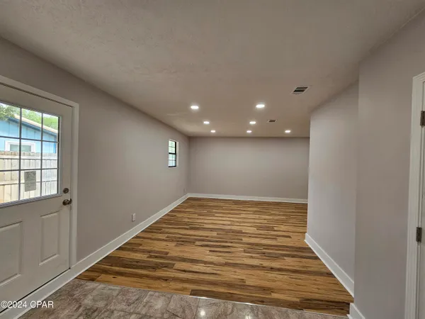 $2,500 | 3704 George Lane, Panama City, FL 32409