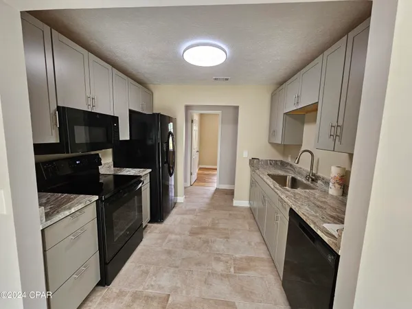 $2,500 | 3704 George Lane, Panama City, FL 32409