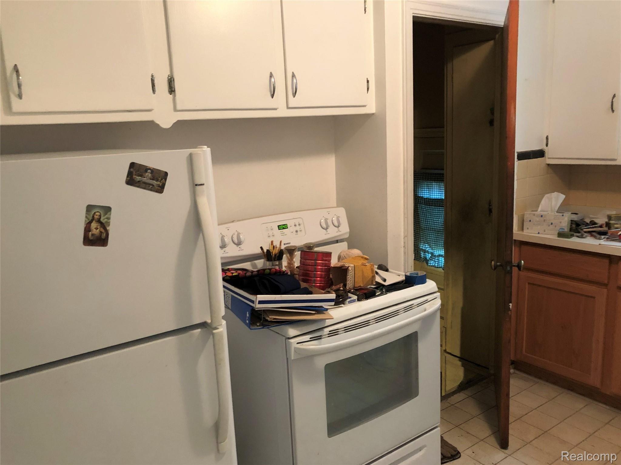 17614 Huntington Road Detroit, MI 48219 - Photo 20 of 29 IMG_019.JPG