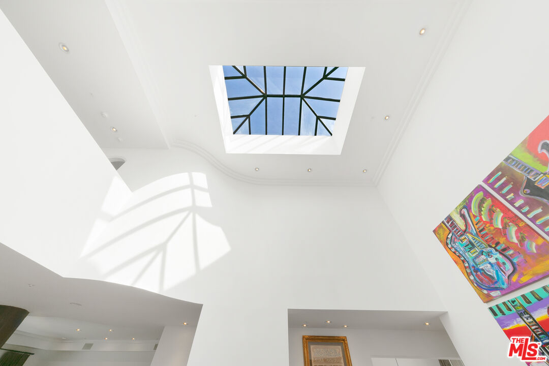 3348 Clerendon Road Beverly Hills, CA 90210 - Photo 20 of 50