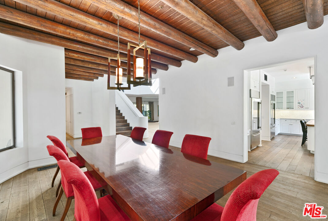 3348 Clerendon Road Beverly Hills, CA 90210 - Photo 29 of 50