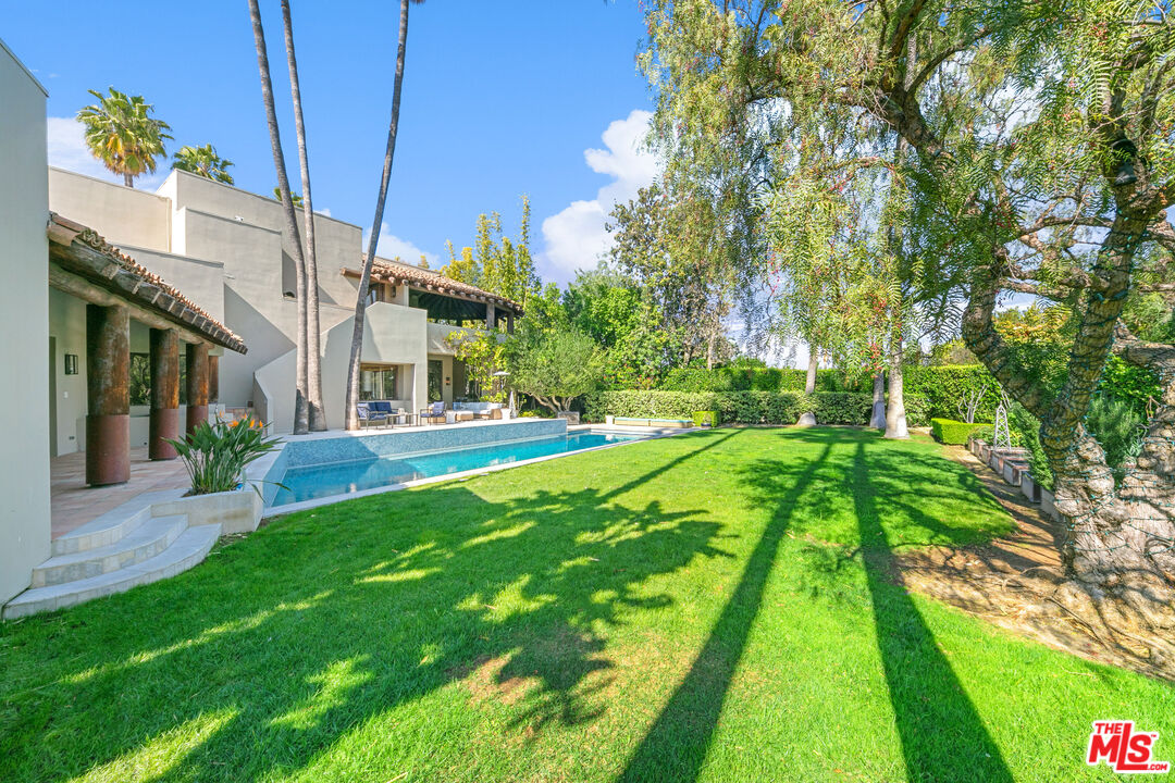 3348 Clerendon Road Beverly Hills, CA 90210 - Photo 41 of 50