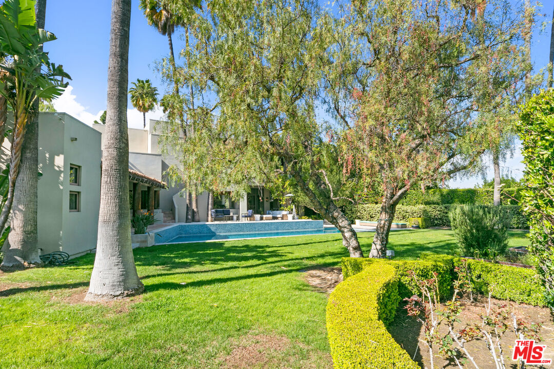 3348 Clerendon Road Beverly Hills, CA 90210 - Photo 42 of 50