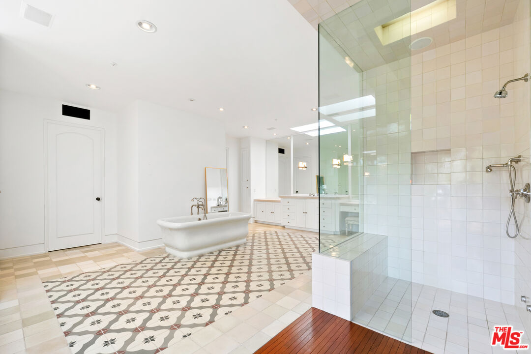 3348 Clerendon Road Beverly Hills, CA 90210 - Photo 49 of 50