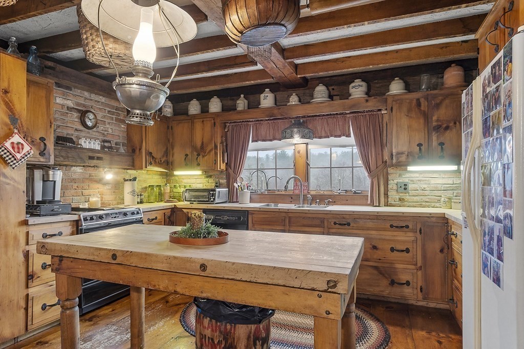 146 Mason Road Townsend, MA 01474 - Photo 5 of 42