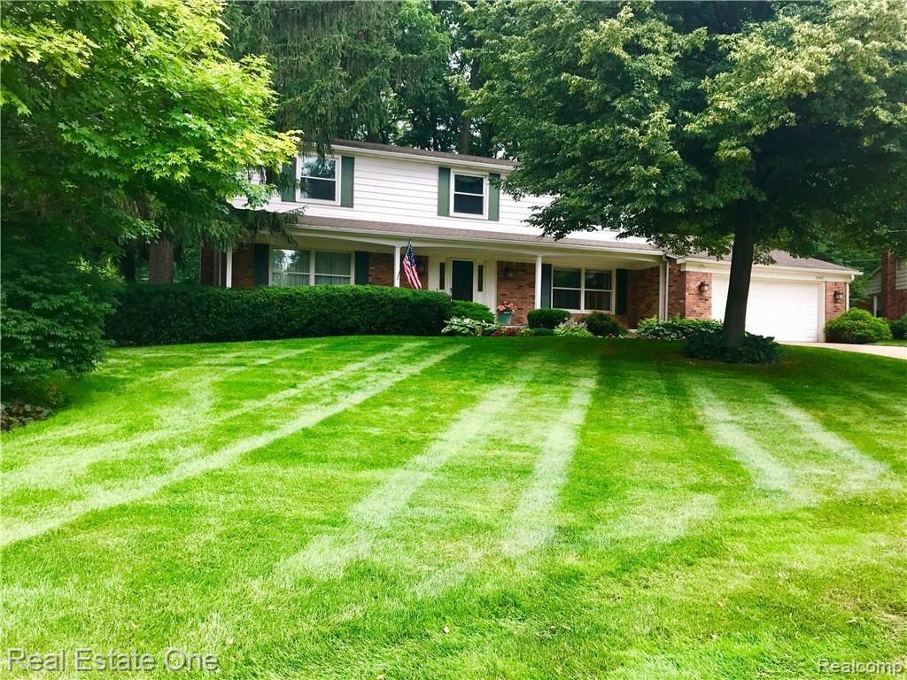 30067 Fox Grove Road Farmington Hills, MI 48334 - Photo 2 of 29