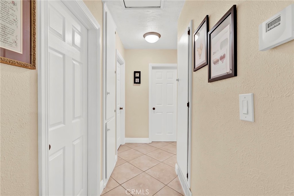 2501 Deodar Street Santa Ana, CA 92705 - Photo 22 of 43 a view of a hallway