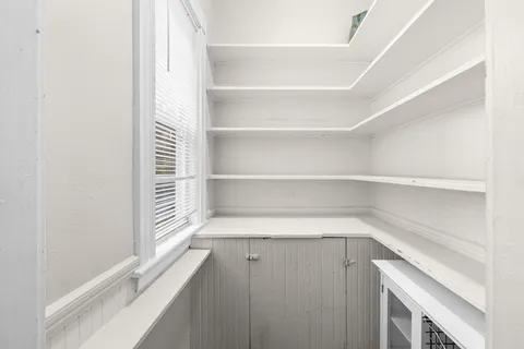 $3,000 | 27 Brinsley Street, Unit 1, Boston, MA 02121