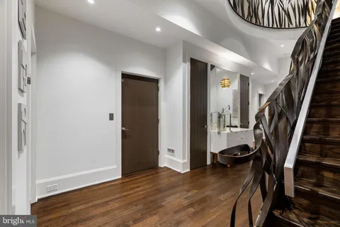 $2,495,000 | 2041 Locust Street, Philadelphia, PA 19103
