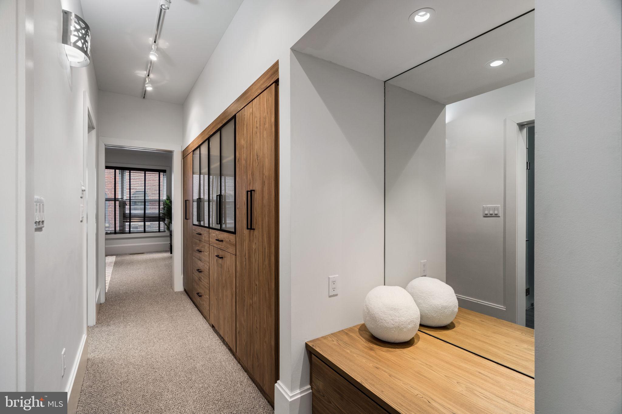 2041 Locust Street Philadelphia, PA 19103 - Photo 15 of 75 Primary Suite