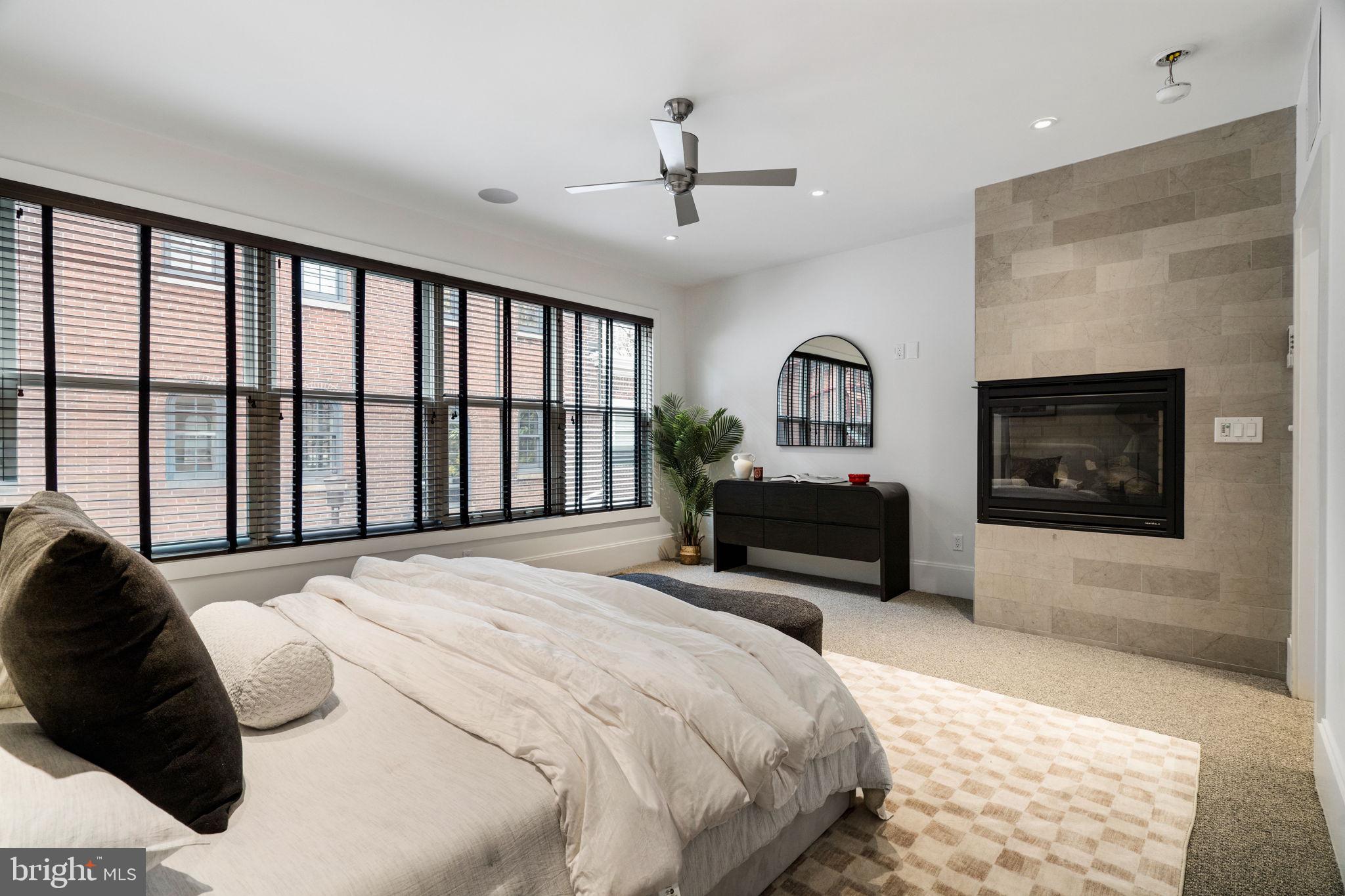 2041 Locust Street Philadelphia, PA 19103 - Photo 17 of 75 Primary Suite