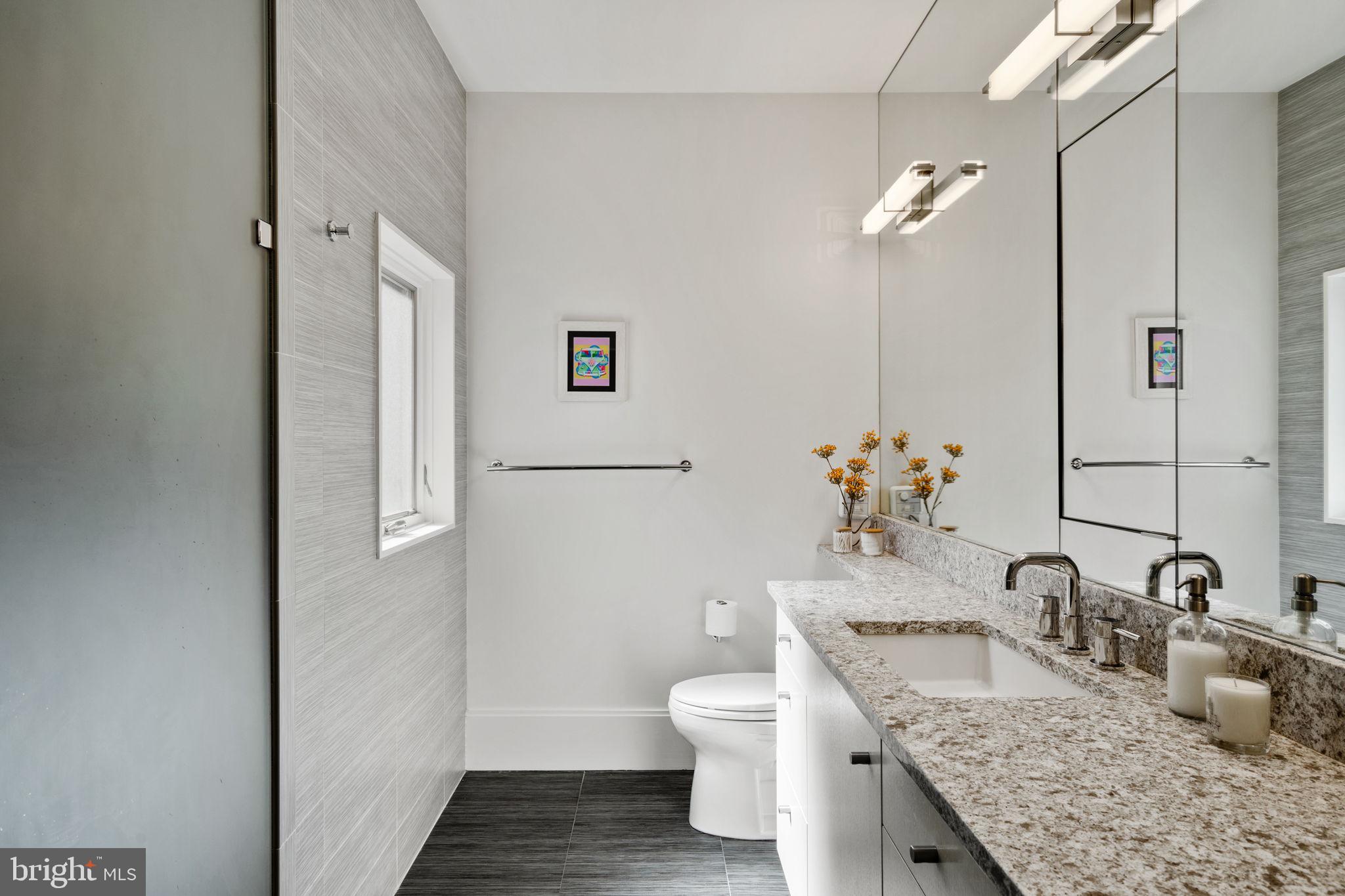 2041 Locust Street Philadelphia, PA 19103 - Photo 20 of 75 Hers Bathroom Side