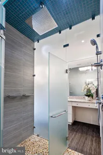 $2,495,000 | 2041 Locust Street, Philadelphia, PA 19103