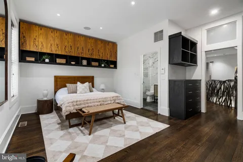 $2,495,000 | 2041 Locust Street, Philadelphia, PA 19103