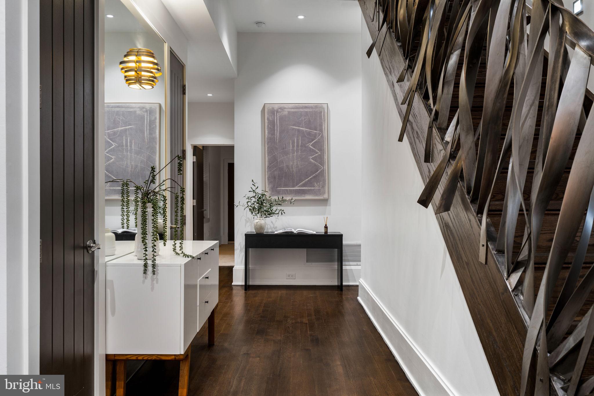 2041 Locust Street Philadelphia, PA 19103 - Photo 3 of 75