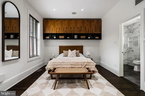 $2,495,000 | 2041 Locust Street, Philadelphia, PA 19103