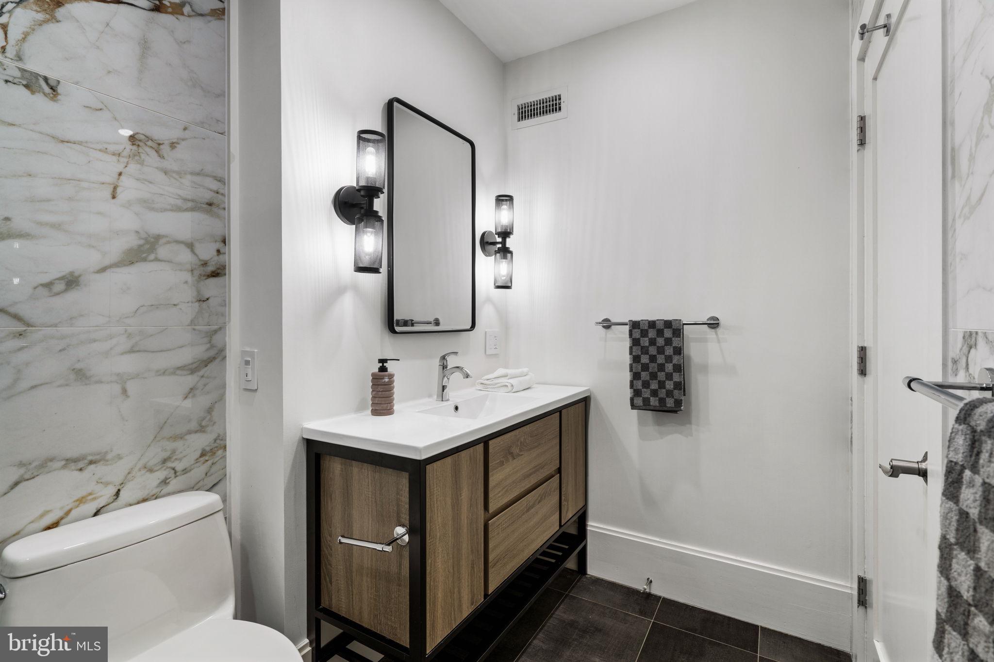 2041 Locust Street Philadelphia, PA 19103 - Photo 33 of 75 Guest Bedroom Bath