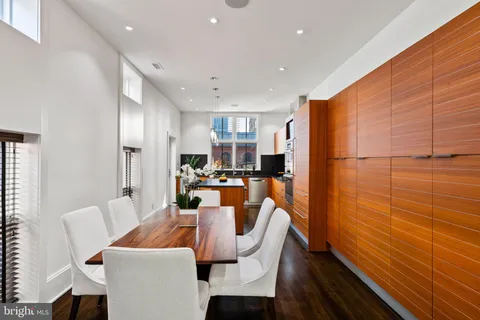 $2,495,000 | 2041 Locust Street, Philadelphia, PA 19103