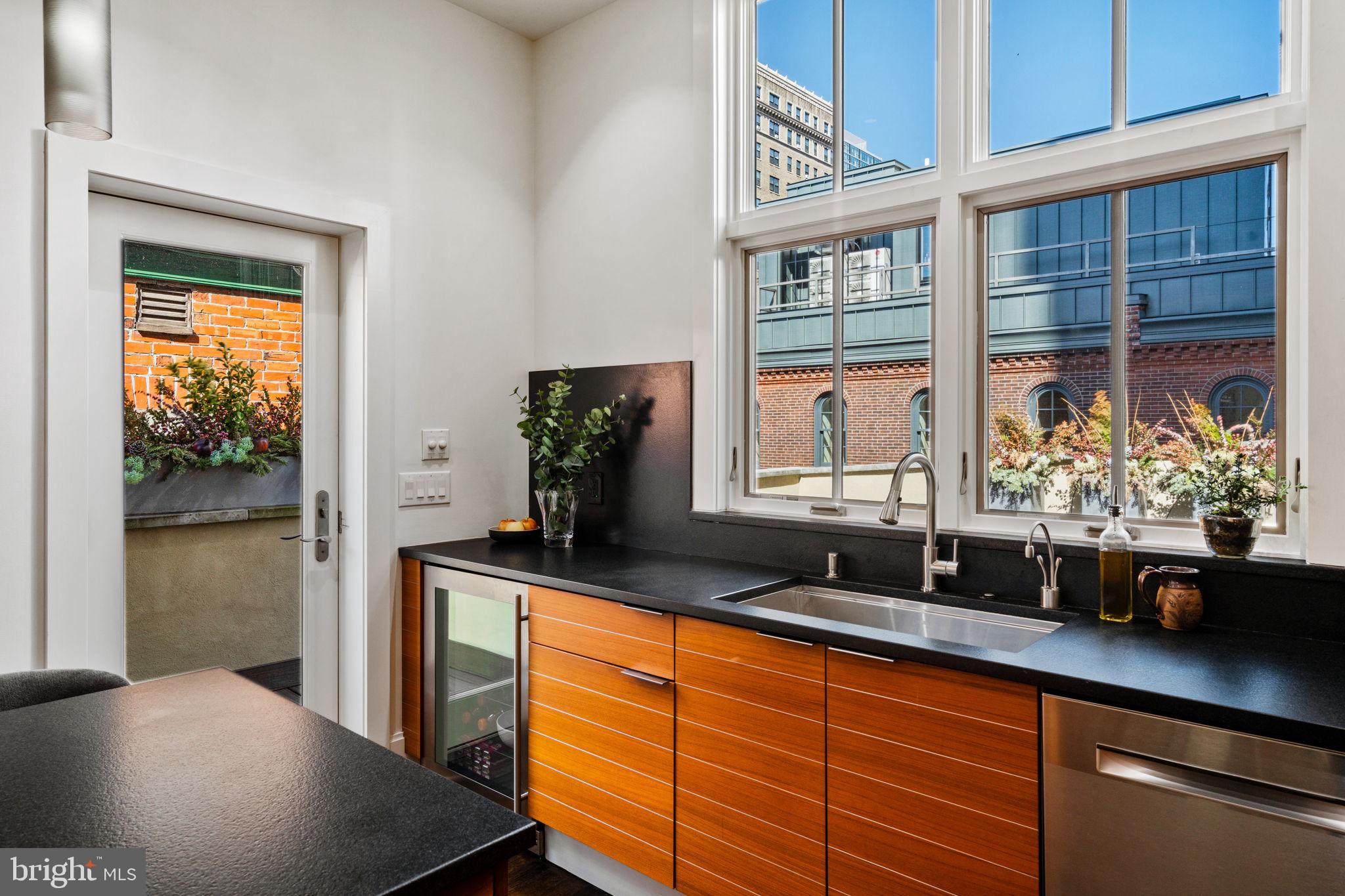 2041 Locust Street Philadelphia, PA 19103 - Photo 43 of 75