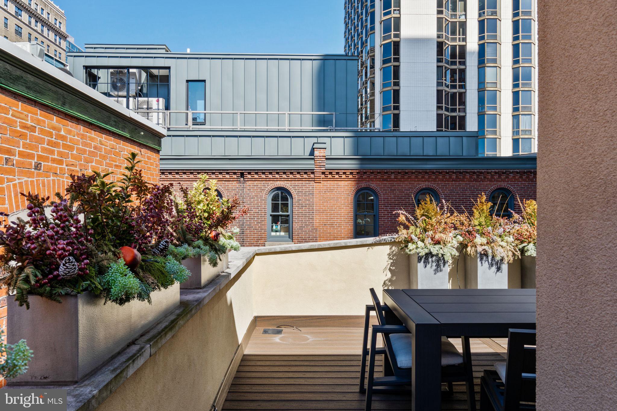 2041 Locust Street Philadelphia, PA 19103 - Photo 44 of 75