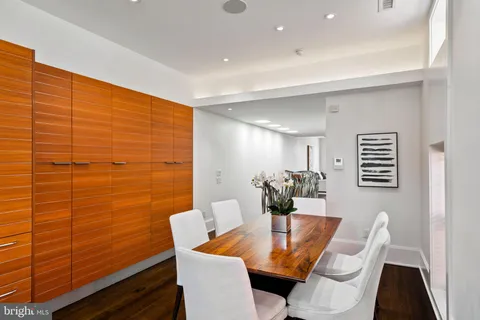 $2,495,000 | 2041 Locust Street, Philadelphia, PA 19103