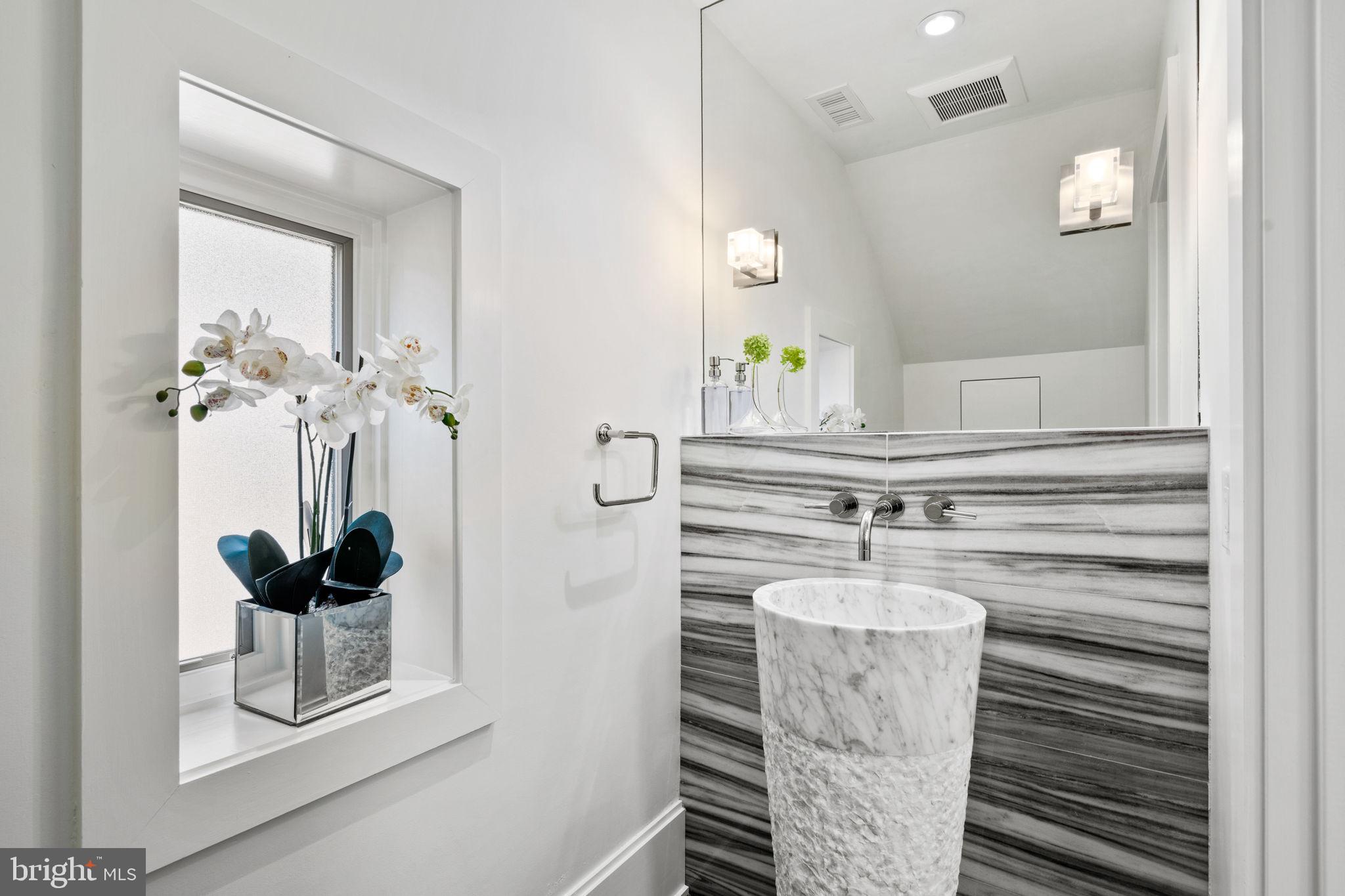 2041 Locust Street Philadelphia, PA 19103 - Photo 56 of 75