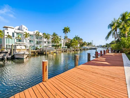 $4,395,000 | 450 Victoria Terrace, Fort Lauderdale, FL 33301
