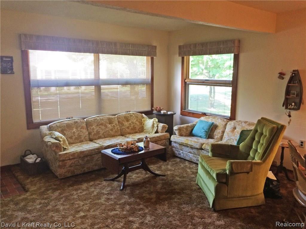 6624 Van Road Caseville, MI 48725 - Photo 6 of 14 6624VanLiving2.jpg