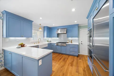 $2,815,000 | 35 Tulip Court, Burlingame, CA 94010