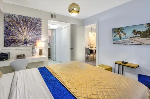 $415,000 | 2600 Collins Avenue, Unit 204, Miami Beach, FL 33140