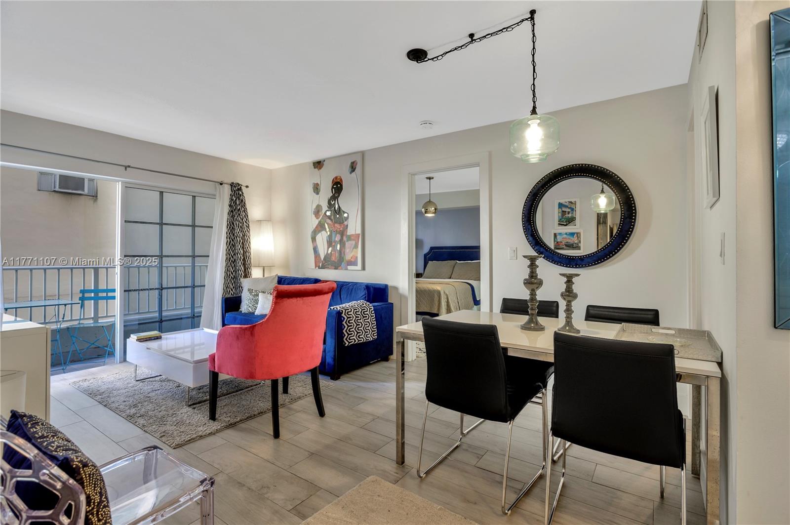 2600 Collins Avenue, Unit 204 Miami Beach, FL 33140 - Photo 4 of 19