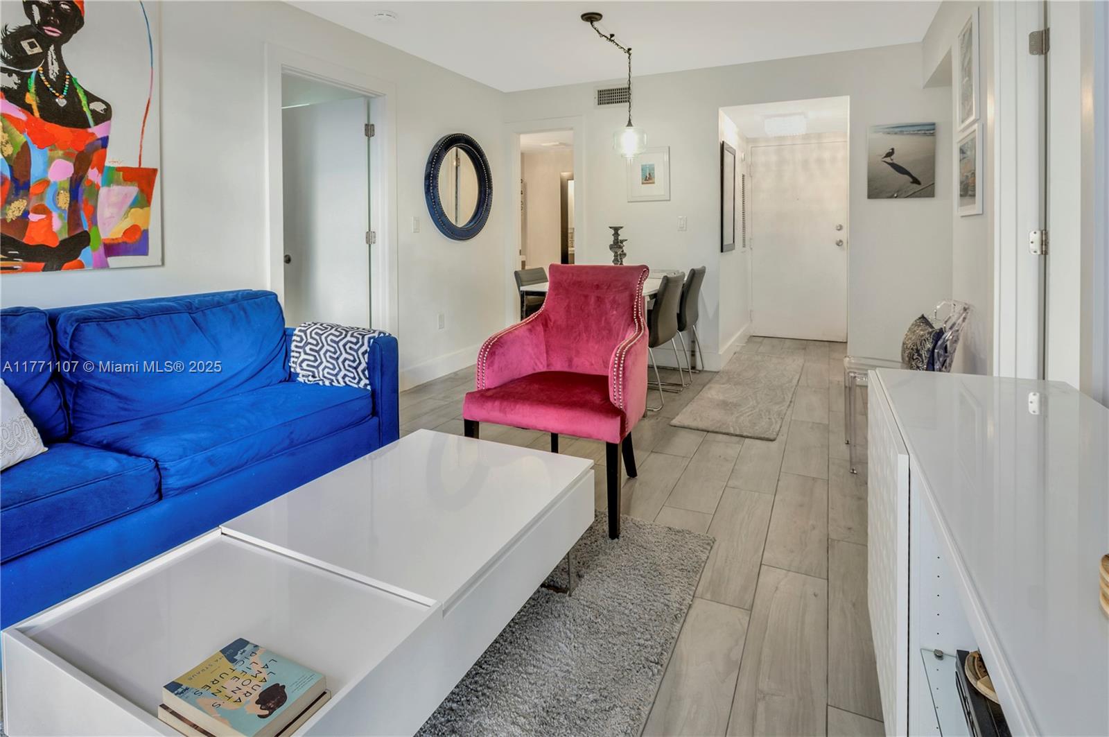 2600 Collins Avenue, Unit 204 Miami Beach, FL 33140 - Photo 8 of 19