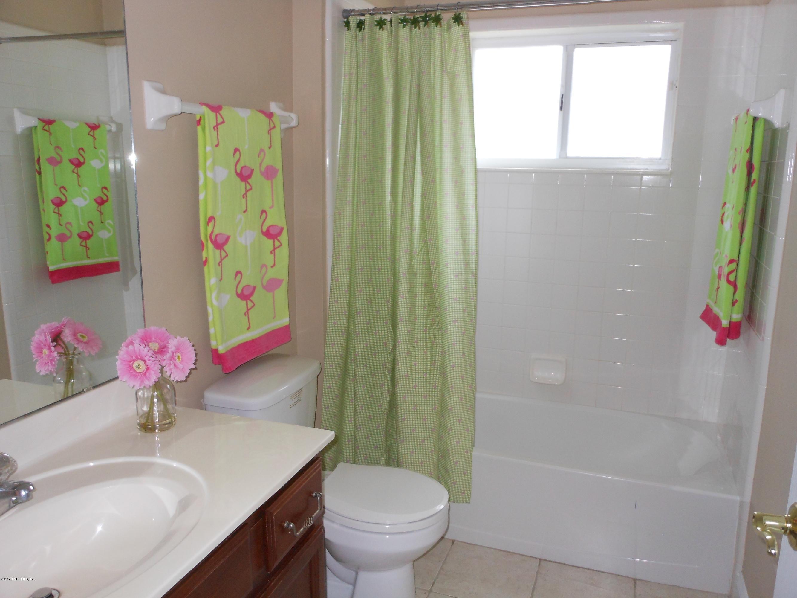 382 Edge Of Woods Road St. Augustine, FL 32092 - Photo 15 of 30 Guest Bath (2)