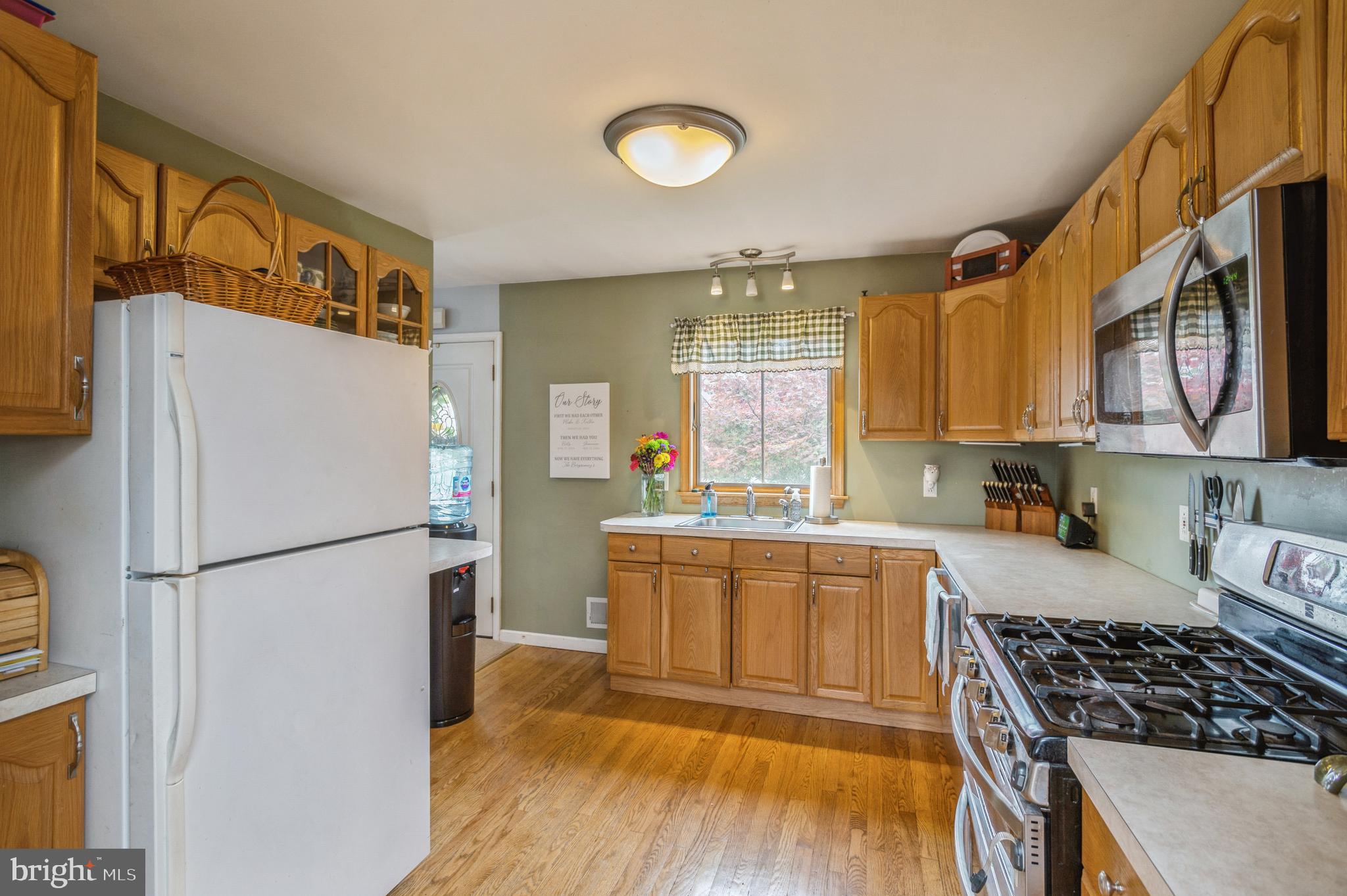 59 Falmouth Road Hamilton, NJ 08620 - Photo 7 of 26