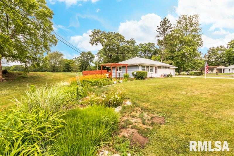 5211 North Ronald Road Peoria, IL 61614 - Photo 20 of 27 Gallery Image 20