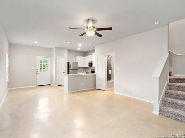 $1,350 | 6222 Eddie Way, Unit 2, San Antonio, TX 78244