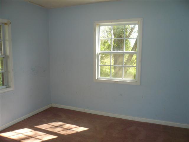 1356 Weeks Road Murfreesboro, TN 37127 - Photo 7 of 11 Gallery Image 7