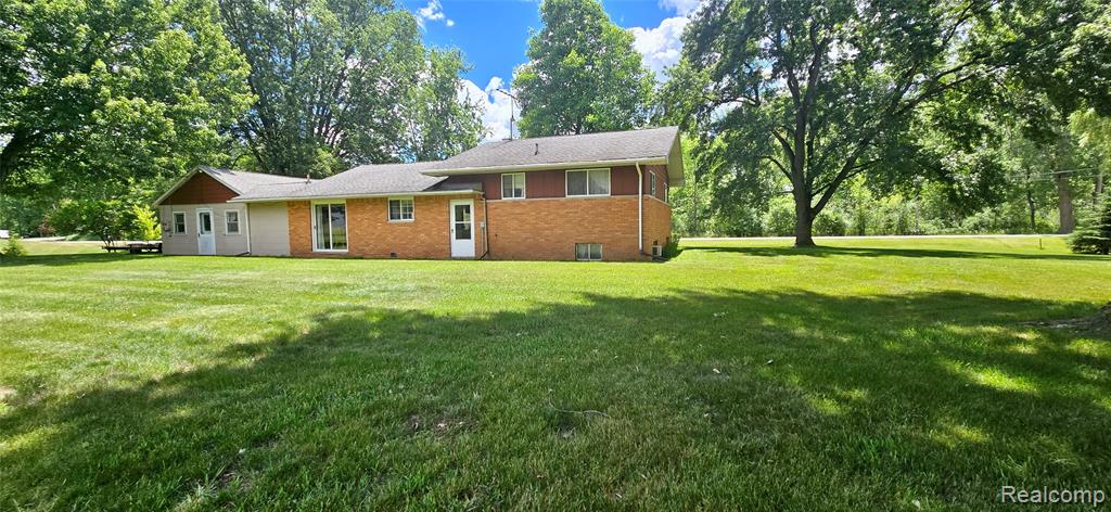 11141 Spencer Road Brighton, MI 48114 - Photo 33 of 46