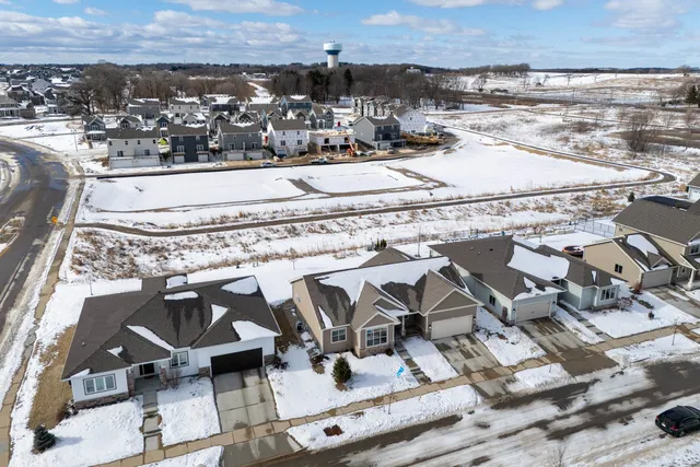 $650,000 | 608 Burnt Sienna Drive, Middleton, WI 53562