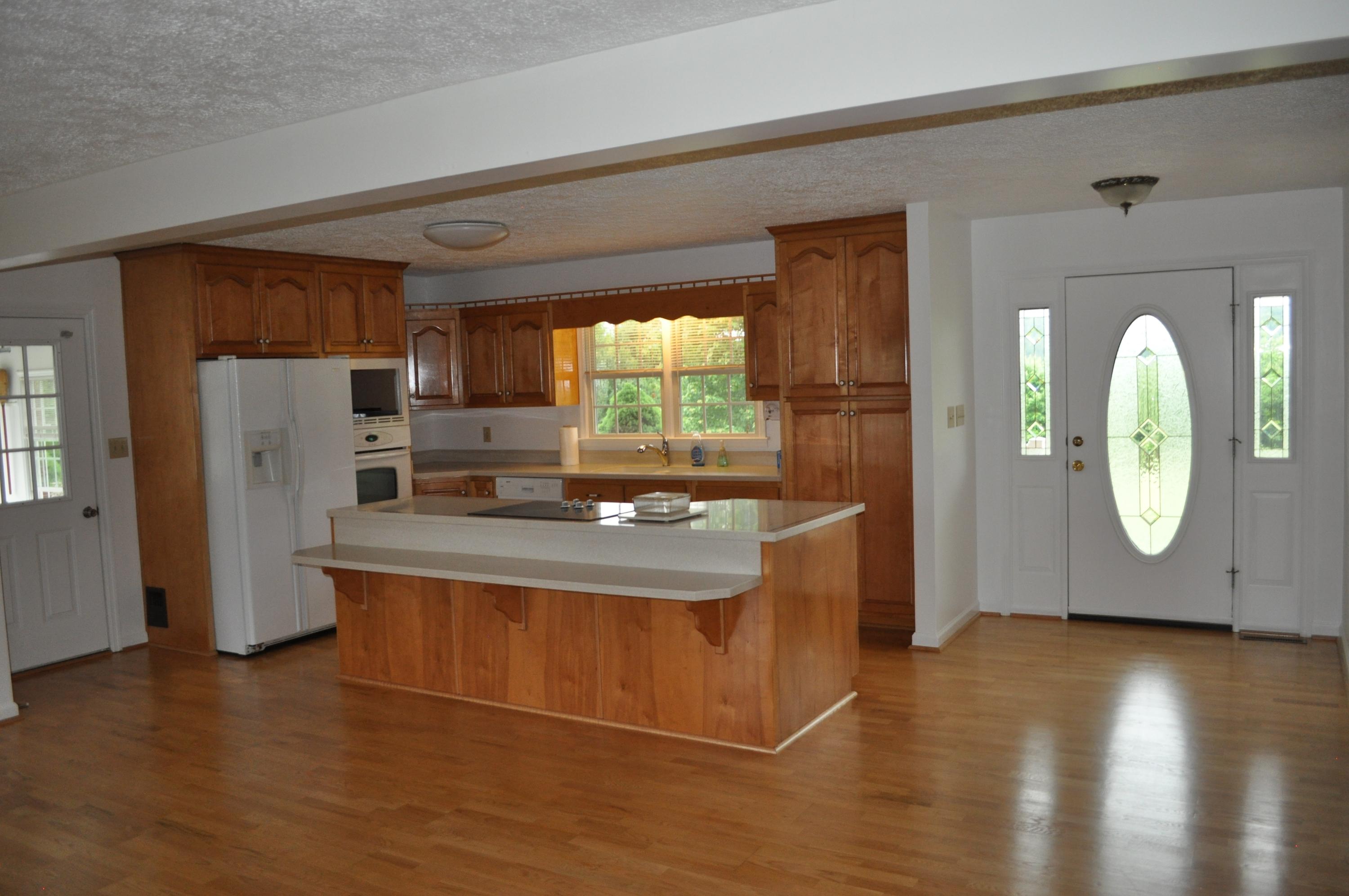 560 Antioch Road Rocky Mount, VA 24151 - Photo 3 of 18 Kitchen