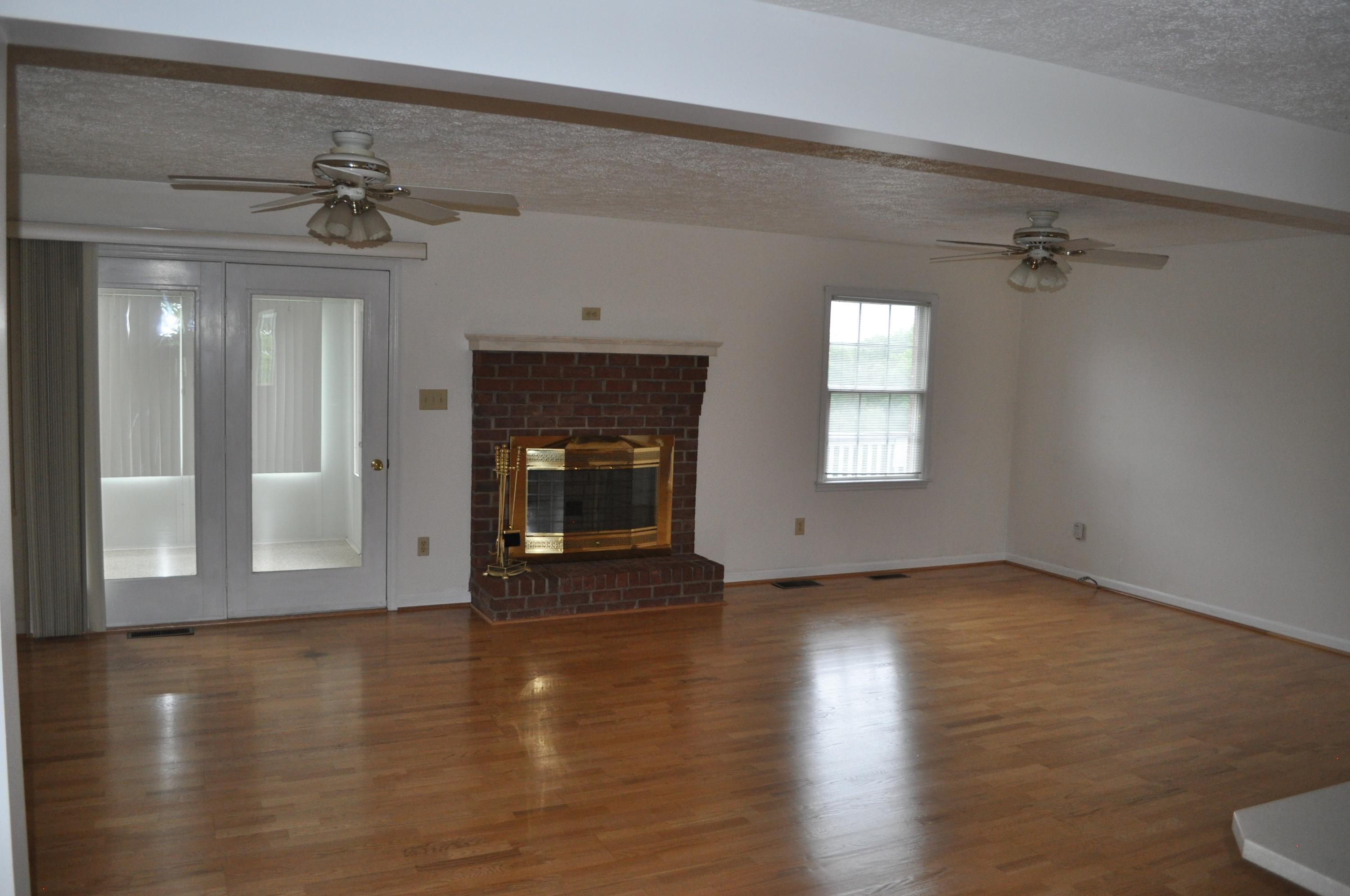 560 Antioch Road Rocky Mount, VA 24151 - Photo 5 of 18 Great Room