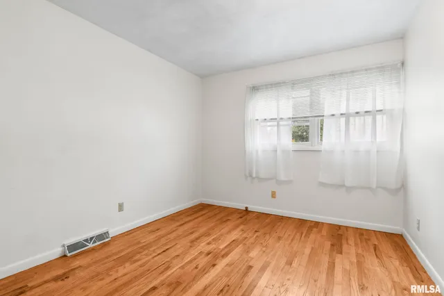 $189,000 | 10 Coachlight Court, Springfield, IL 62703