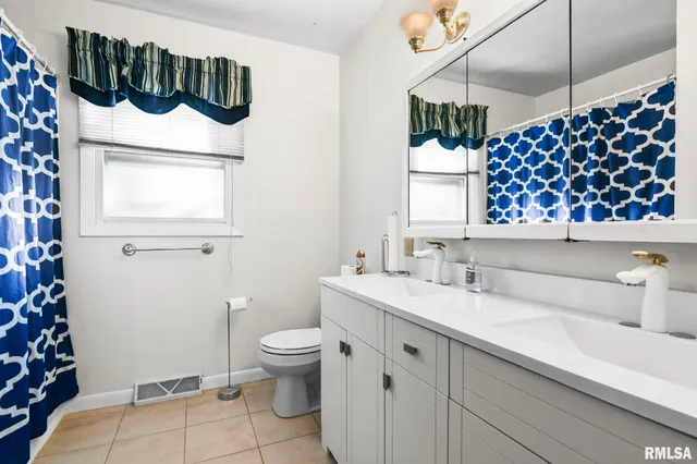 $189,000 | 10 Coachlight Court, Springfield, IL 62703