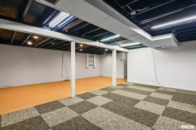 $189,000 | 10 Coachlight Court, Springfield, IL 62703