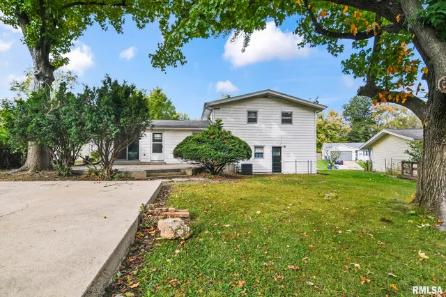 $189,000 | 10 Coachlight Court, Springfield, IL 62703