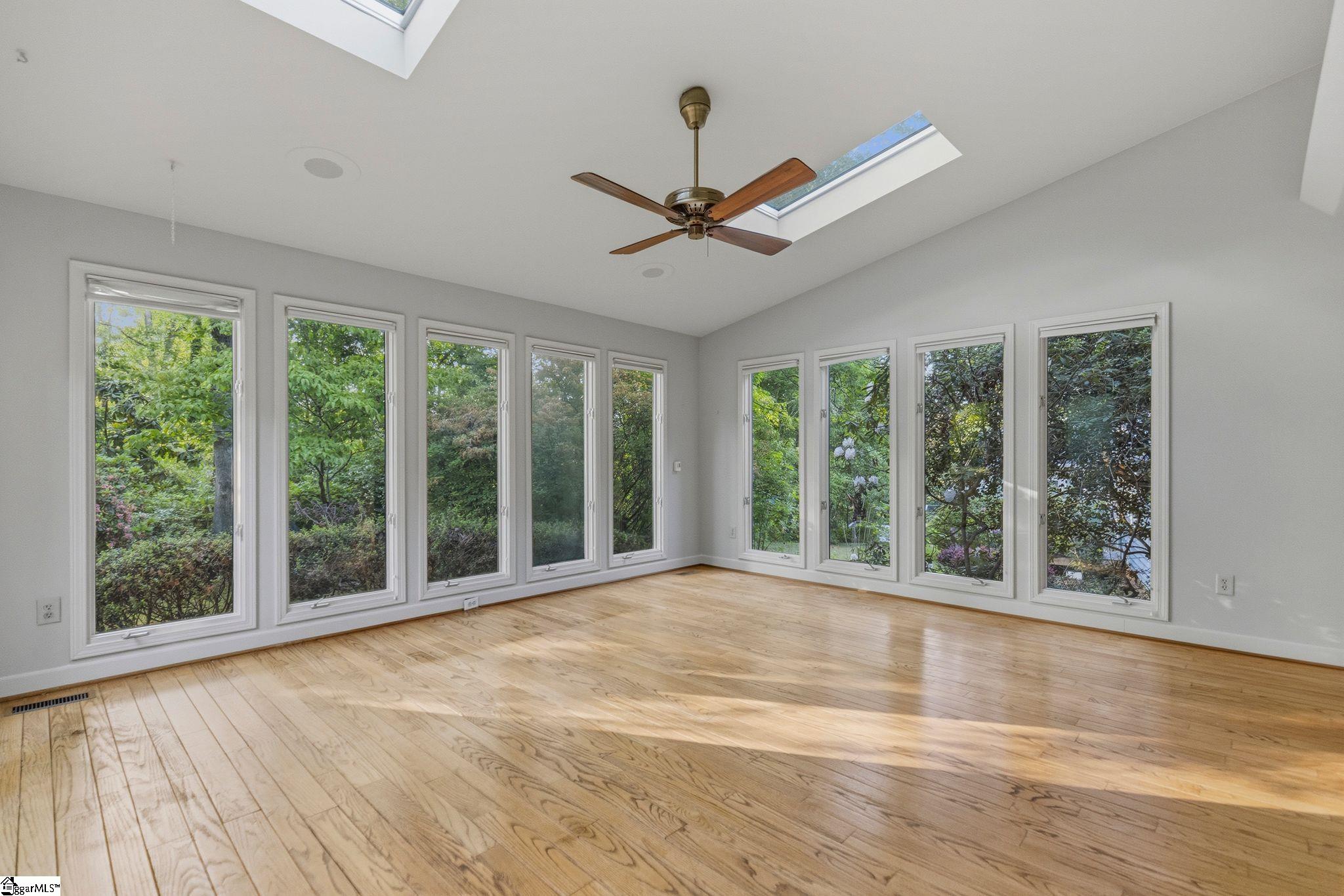 409 Hudson Farm Road Greer, SC 29650 - Photo 14 of 33